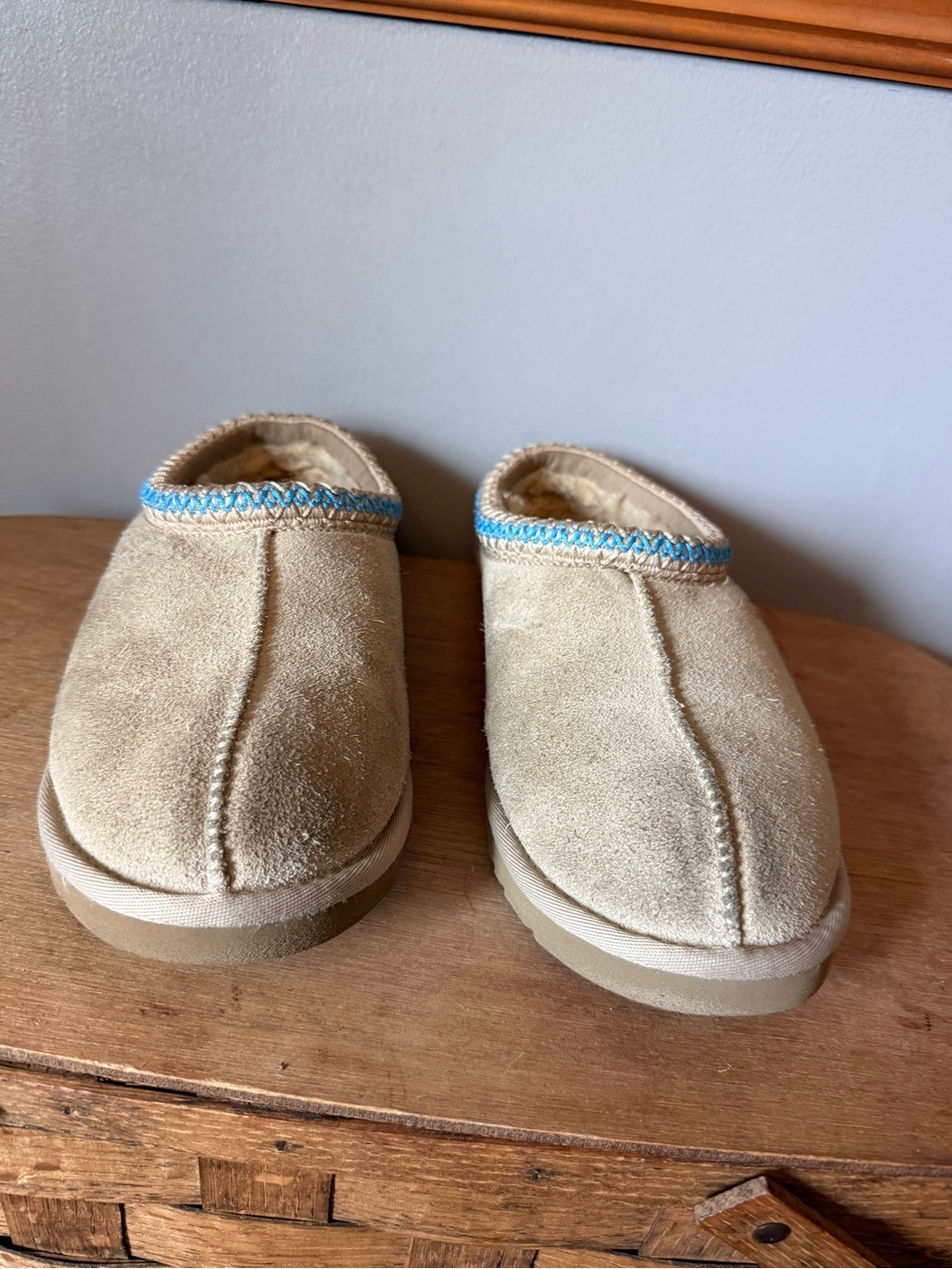 UGG Tasman Slipper in the Sand/Santorini colorway 8